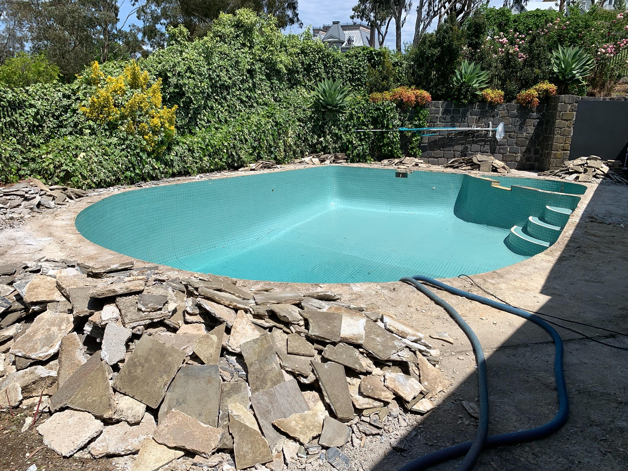 Expert swimming pool repair services in Melbourne. Transform your pool with quality renovations and maintenance. Contact Pools That Work today!